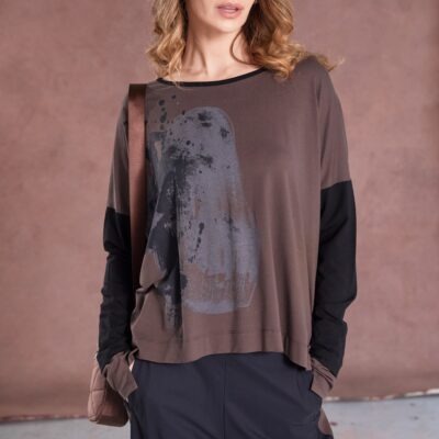 NAYA Placement Print Top with Contrast Binding and Sleeves in Cocoa Black NAW25308